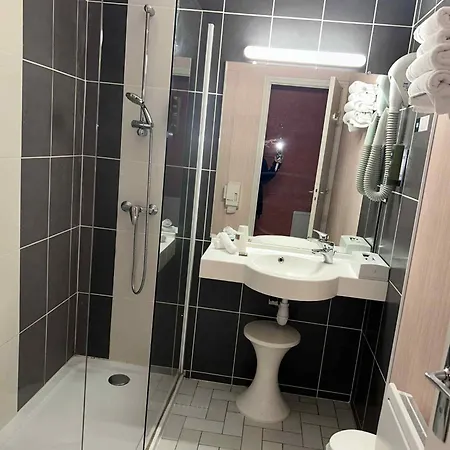 Otel Logis Du Pont Neuf