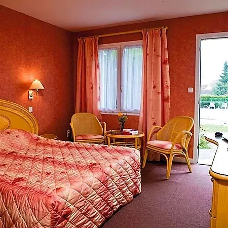 Logis Du Pont Neuf Hotel 3*