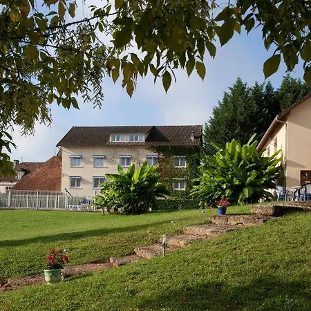 فندق Logis Du Pont Neuf 3*