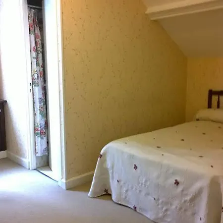 Hotel Logis Du Pont Neuf