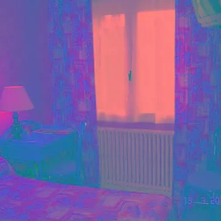 Hotel Logis Du Pont Neuf 3*