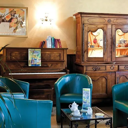 Logis Du Pont Neuf Otel Le Veurdre