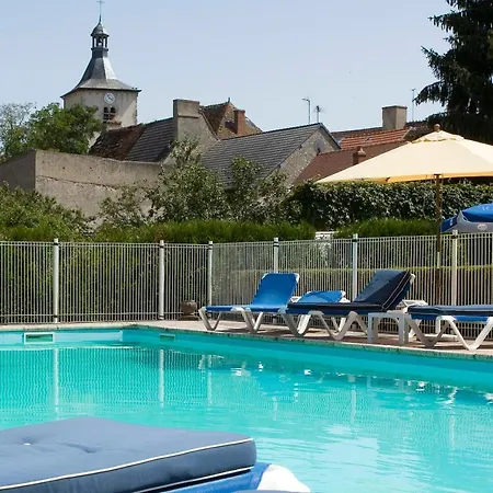 Logis Du Pont Neuf Otel Le Veurdre